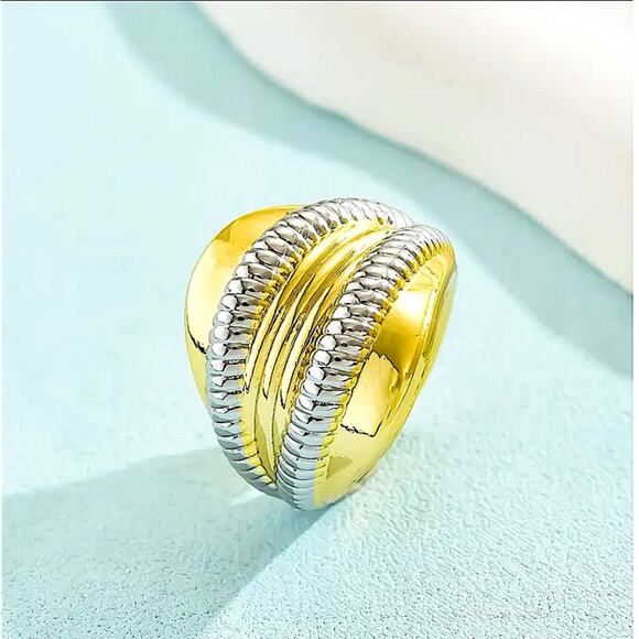 Stainless Steel Statement Ring, Boho Exaggerated Big Large - Picture 4 of 4